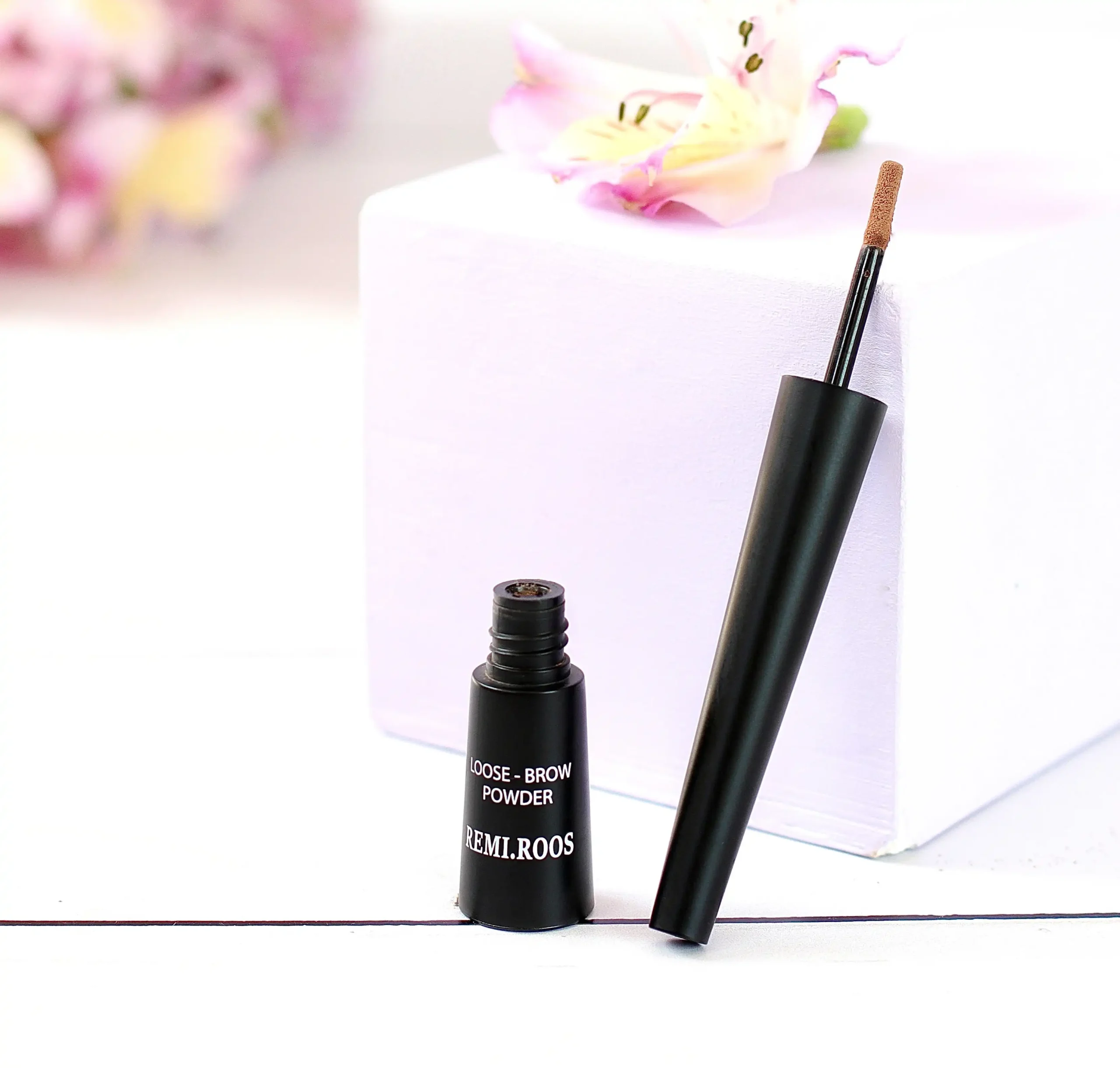 خرید و قیمت لوازم آرایش چشم و ابرو با برند عالی